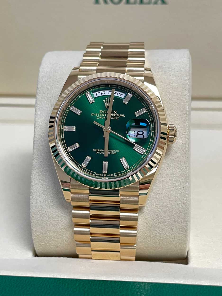 Rolex Day-Date President Yellow Gold - Fluted Bezel - President - Image 2