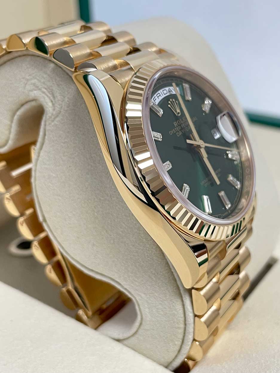 Rolex Day-Date President Yellow Gold - Fluted Bezel - President - Image 3