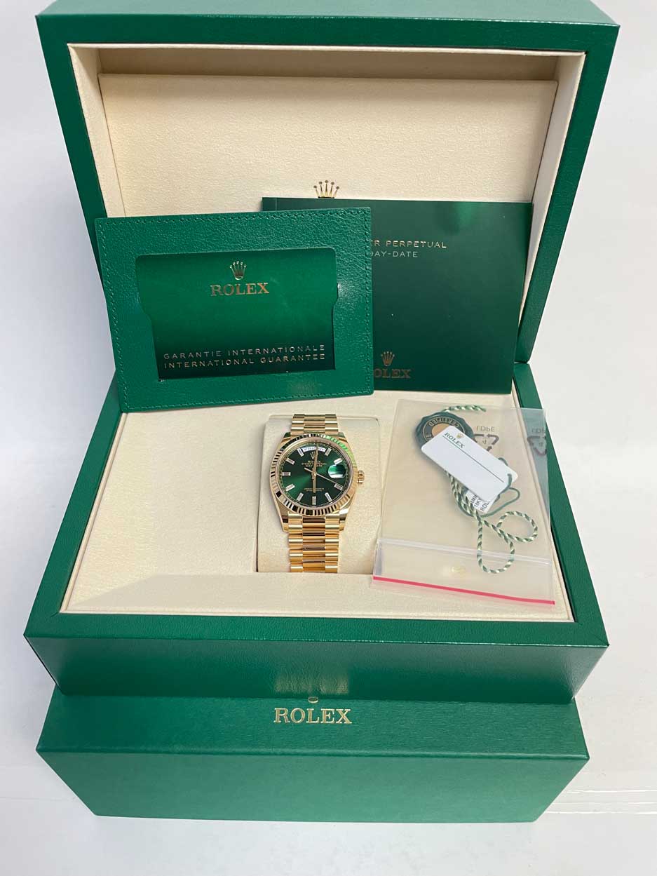 Rolex Day-Date President Yellow Gold - Fluted Bezel - President - Image 7
