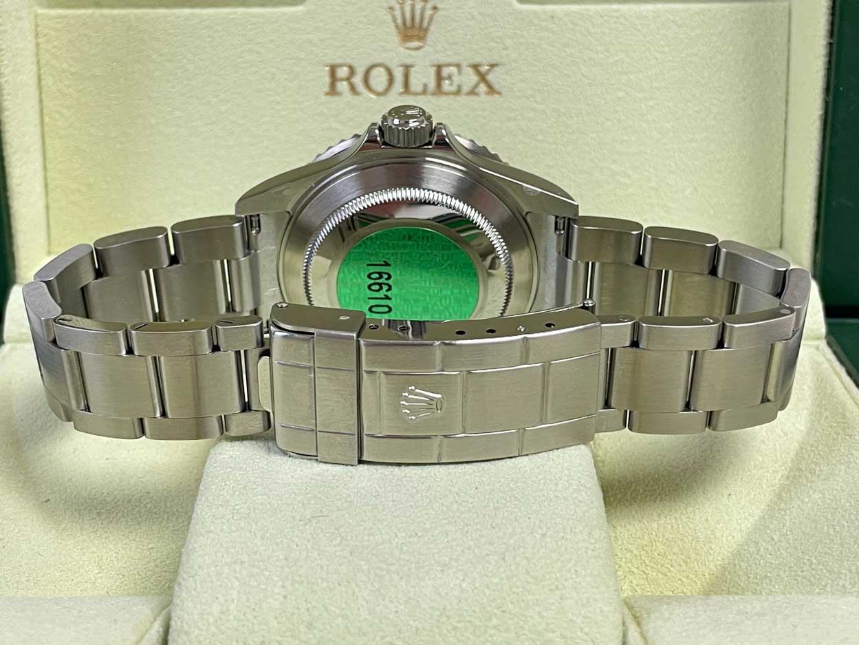 Rolex  Submariner Date 40mm Kermit 16610LV NOS - Image 4