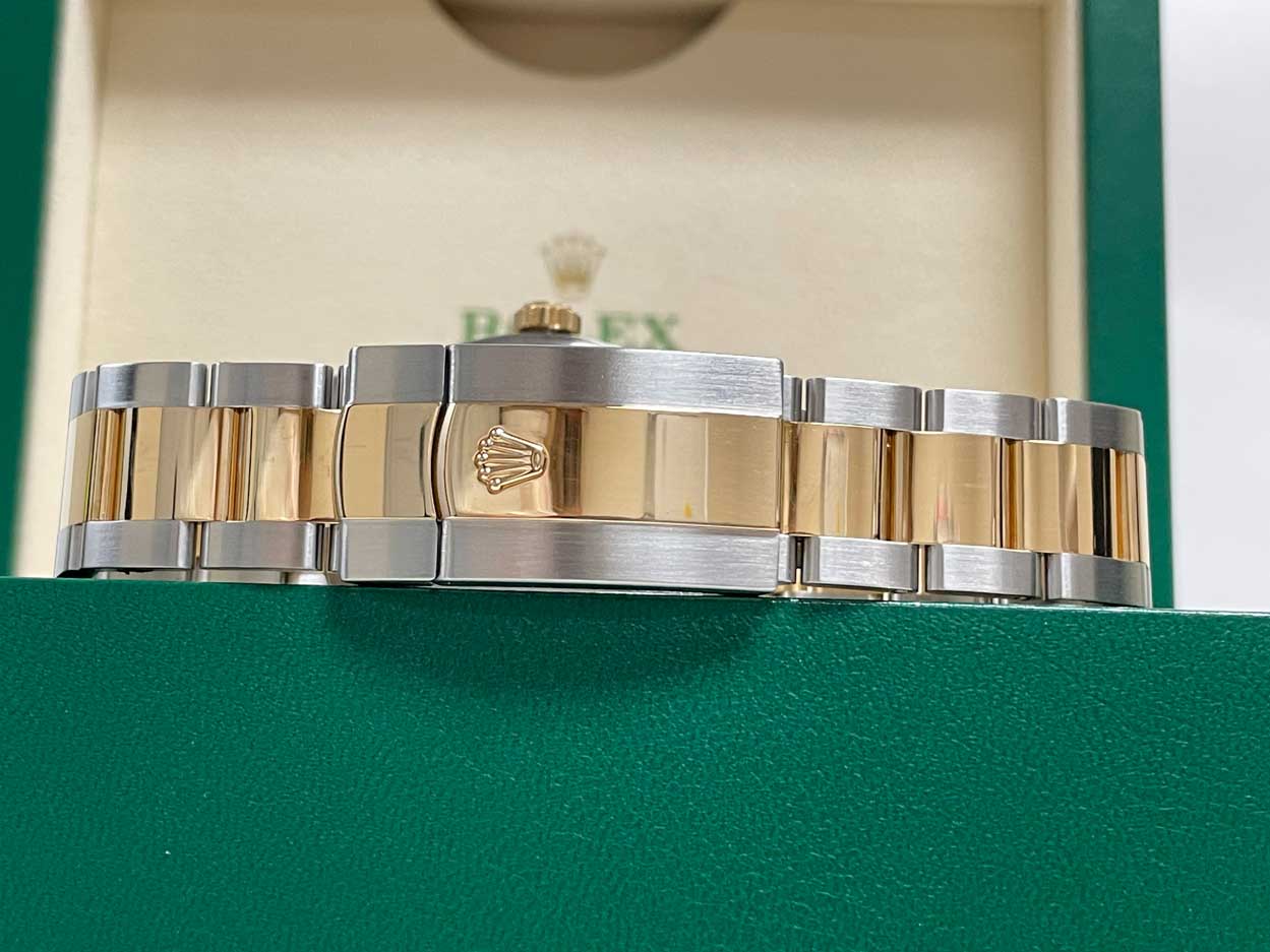 Rolex Sky-Dweller Stainless Steel and Yellow Gold - Oyster - Image 6